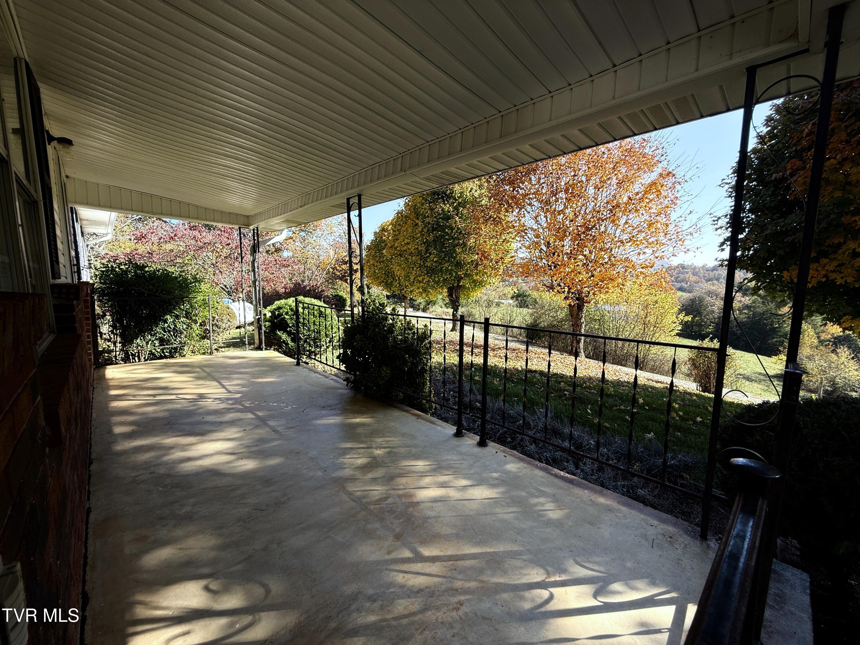 439 Cottage Way, Parrottsville, Tennessee image 4
