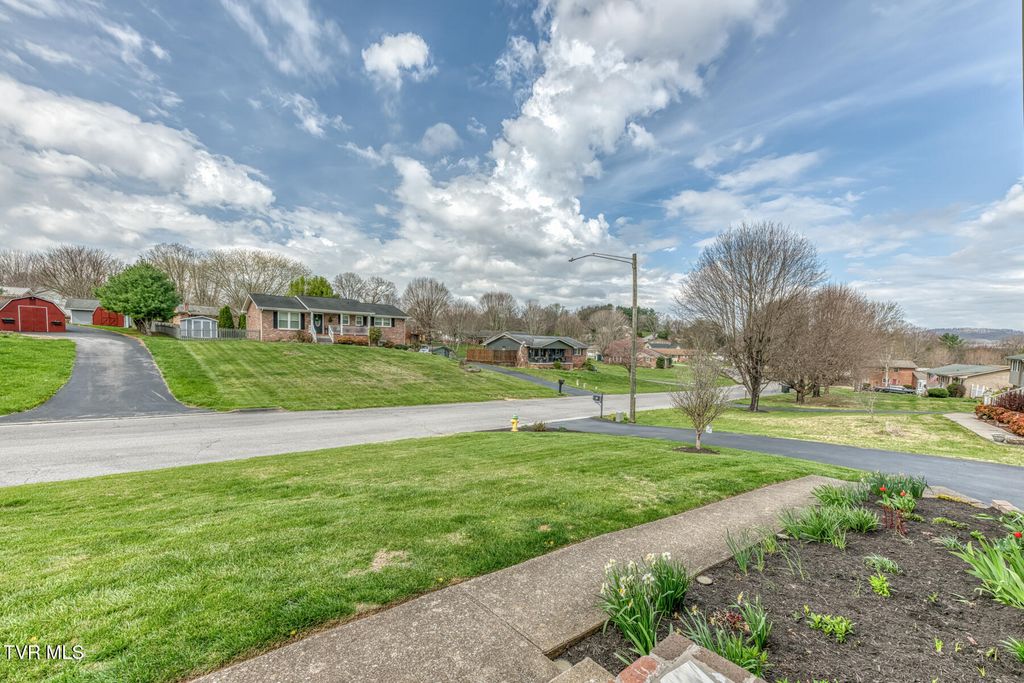 Photo of 164 Patriot Circle, Bristol, VA 24201 (MLS # 9993573)