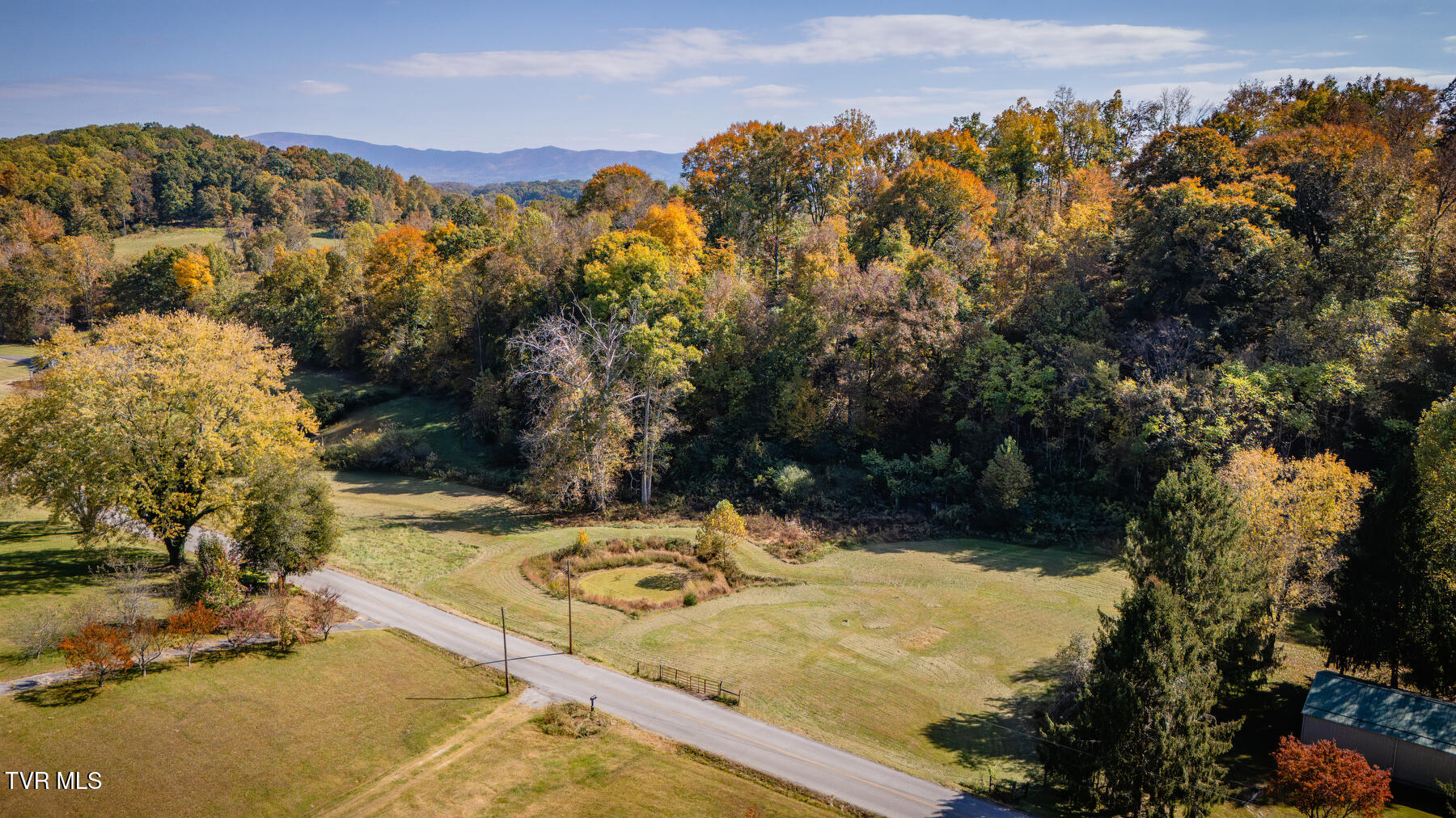 790 Hunting Hill Road, Piney Flats, Tennessee image 11