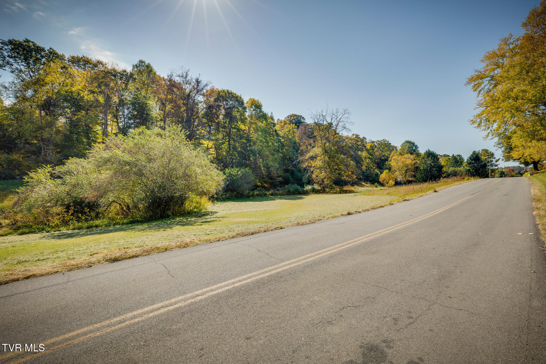 790 Hunting Hill Road, Piney Flats, Tennessee image 9