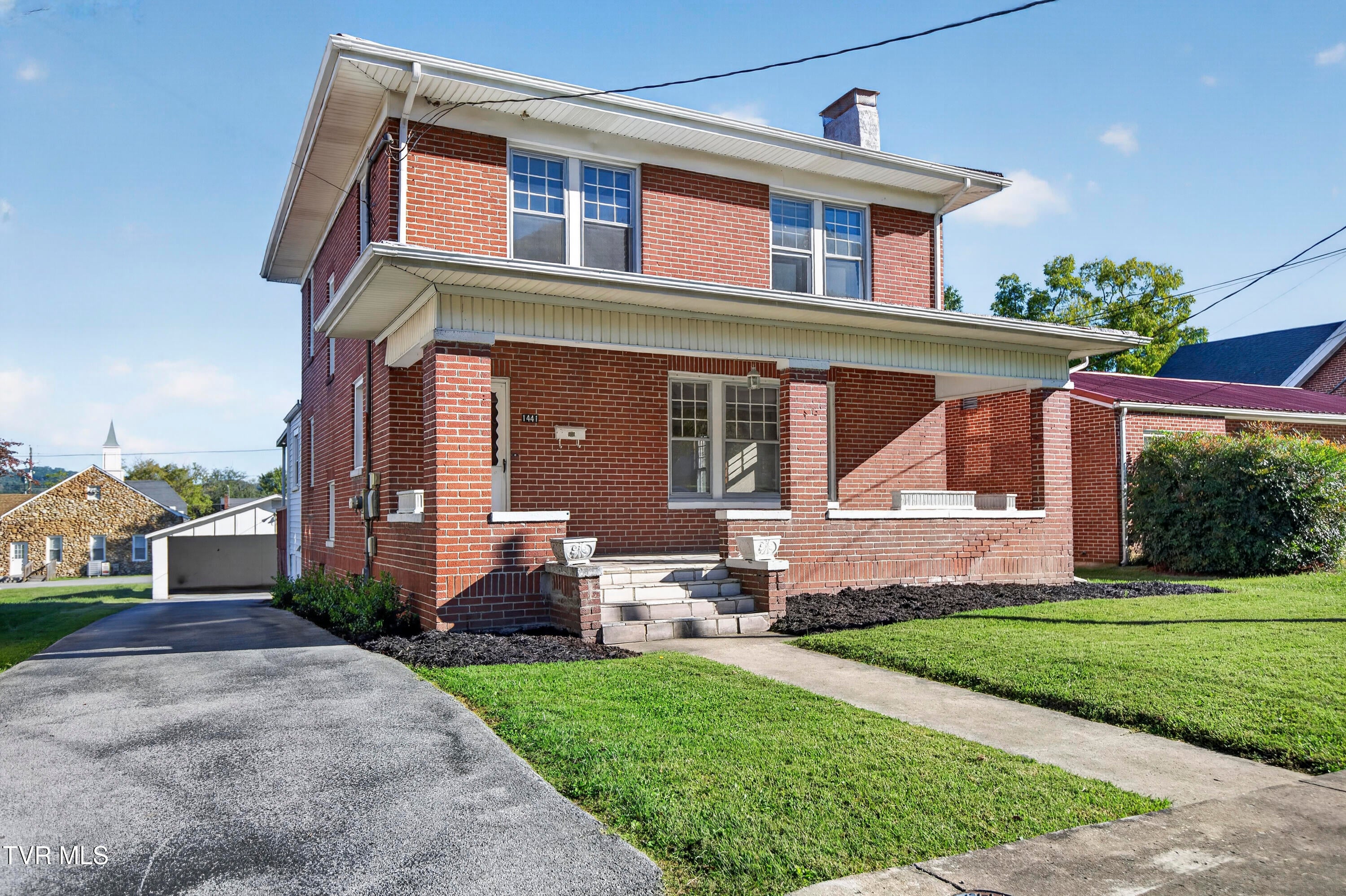 1441 Windsor Avenue