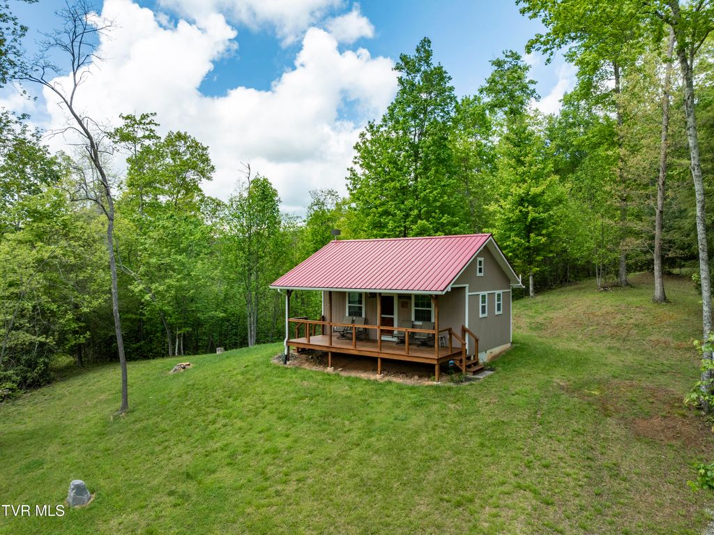 Photo of 994 Fairview Road, Hampton, TN 37658 (MLS # 9994304)
