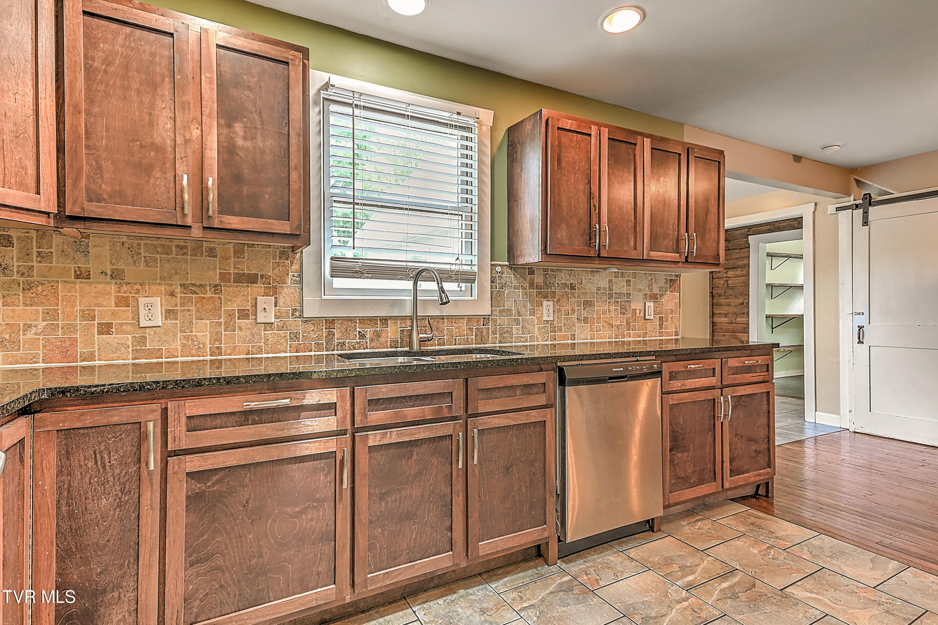 1401 Burgie Street, Elizabethton, Tennessee image 27