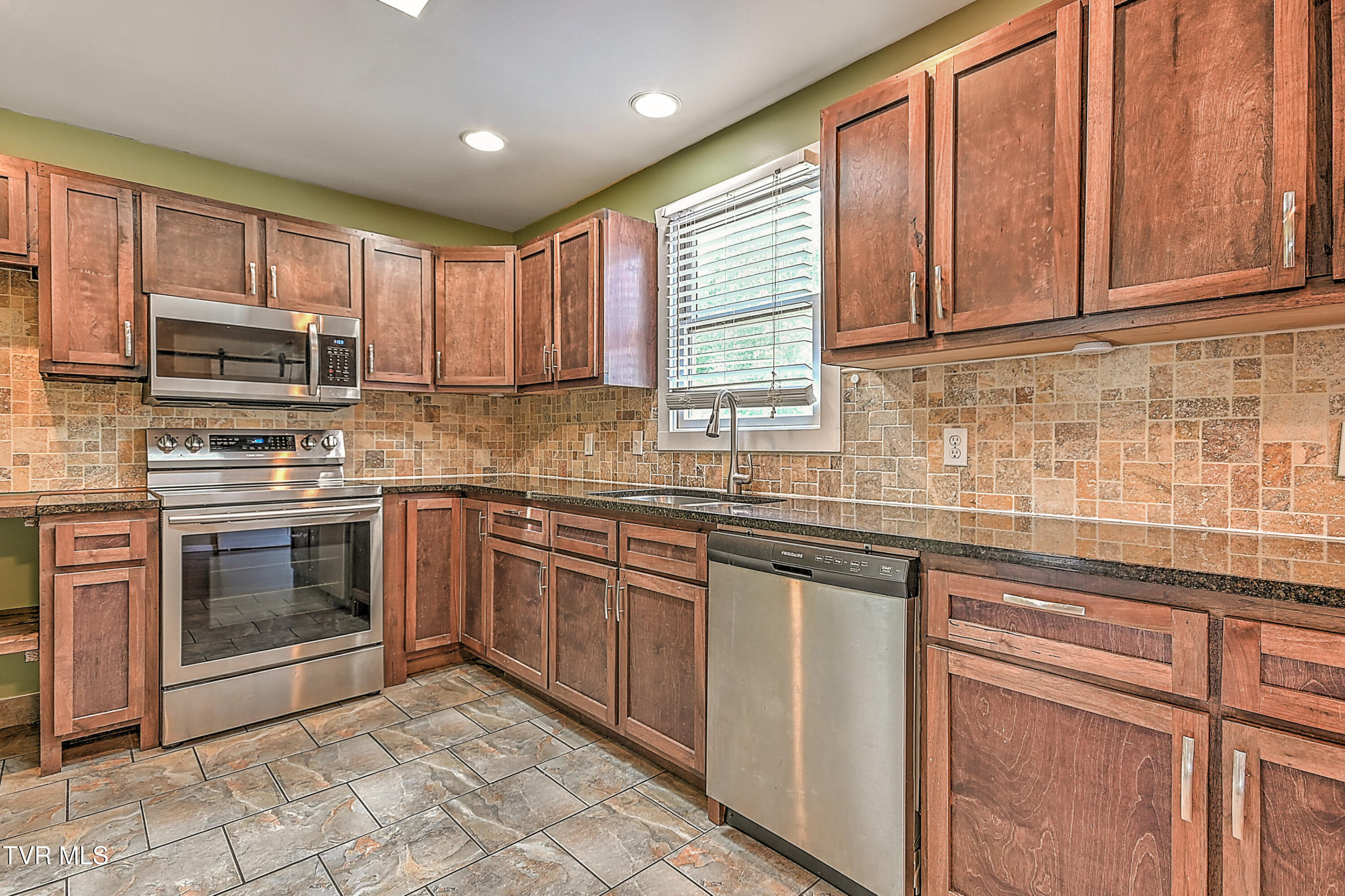 1401 Burgie Street, Elizabethton, Tennessee image 24