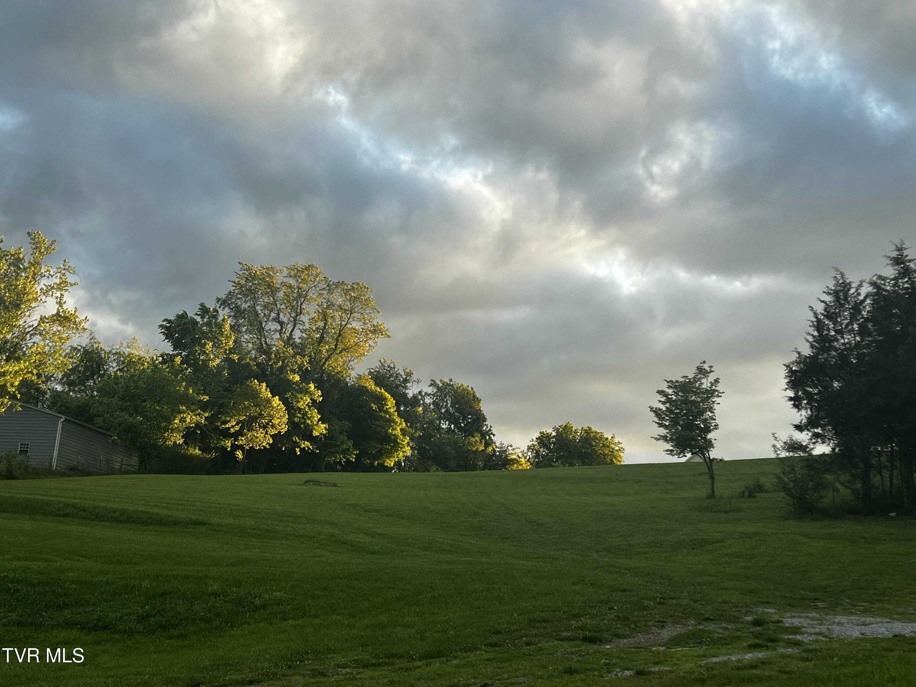 1995 Chuckey Highway, Chuckey, Tennessee image 4
