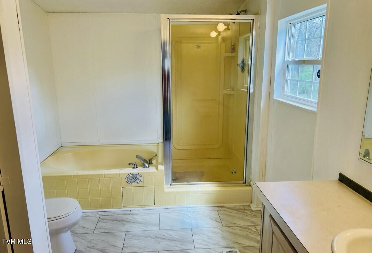 518 E  River Street, Big Stone Gap, Virginia image 27
