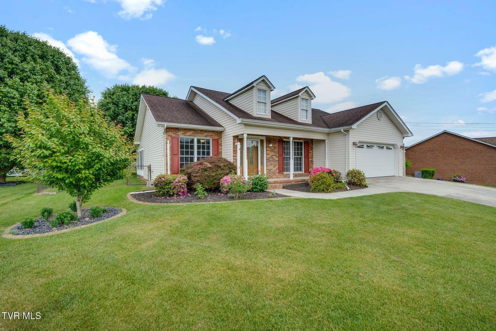 Photo of 191 Chickasaw Circle, Church Hill, TN 37642 (MLS # 9994725)