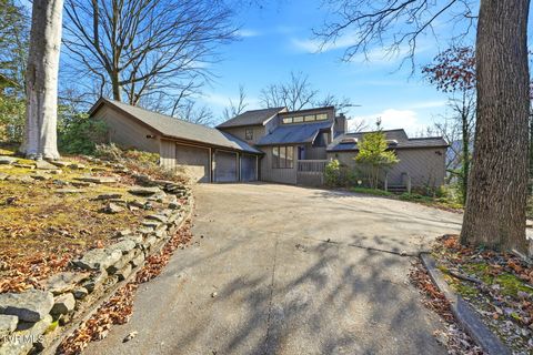 Photo of 3524 Celtic Court, Kingsport, TN 37660 (MLS # 9988808)