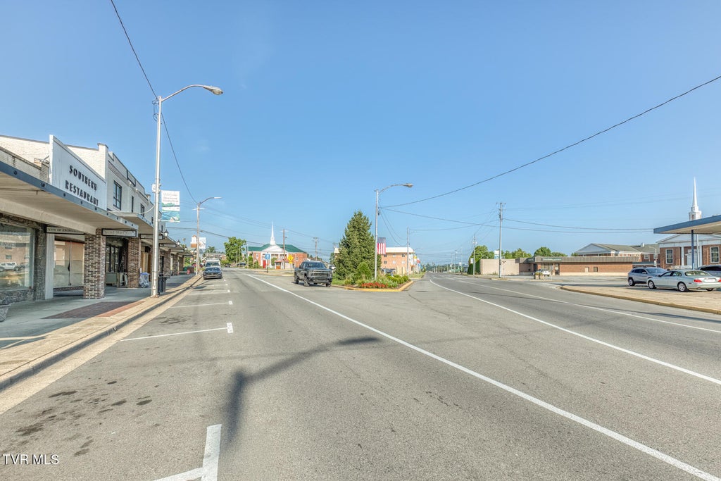 Photo of 420 Elk Avenue, Elizabethton, TN 37643 (MLS # 9998183)