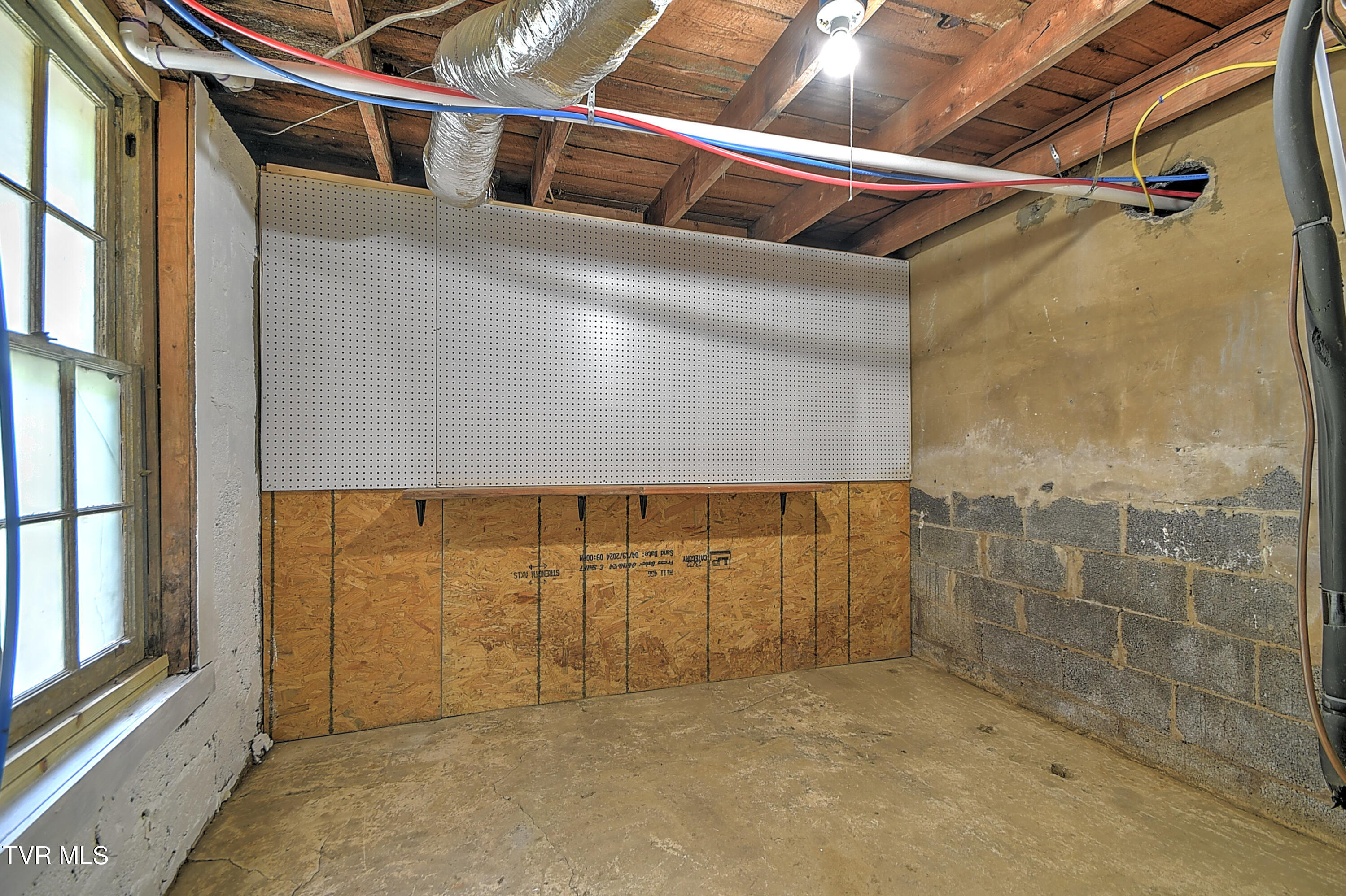 165 Hughes Street, Bristol, Virginia image 36