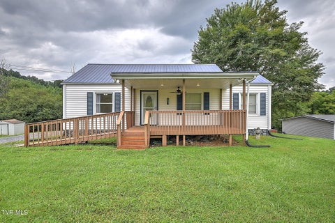 Homes For Sale - 2044 Siam Road<br/> Elizabethton, TN 37643
