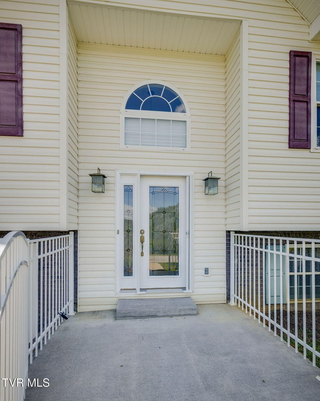 Photo of 206 Persimmon Lane, Jonesborough, TN 37659 (MLS # 9983464)