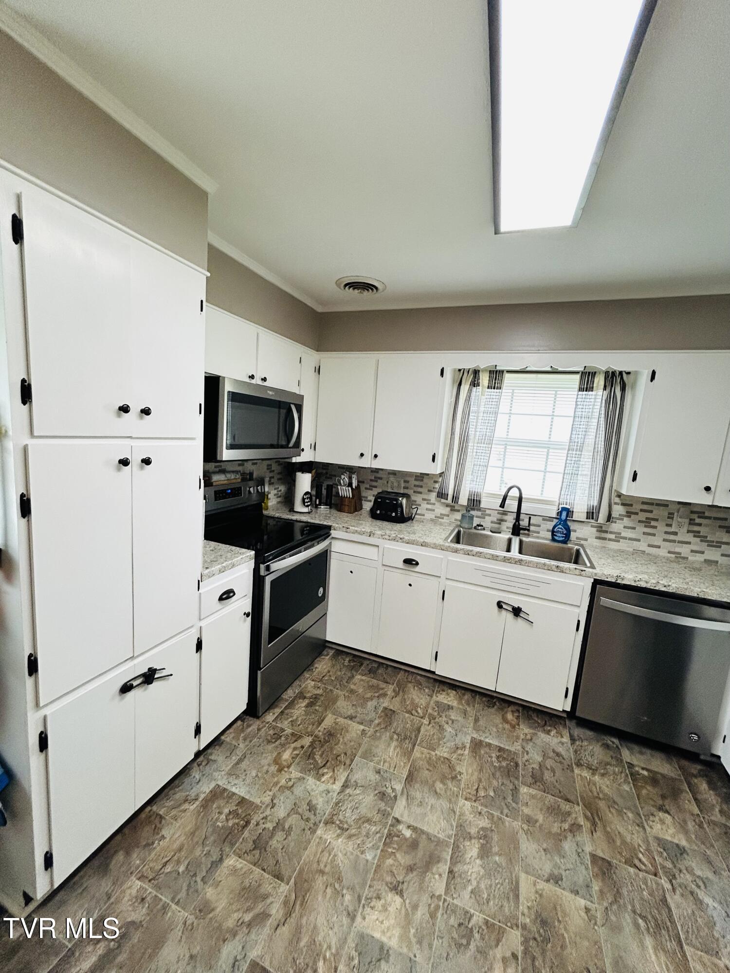 312 Colonial Circle, Greeneville, Tennessee image 15