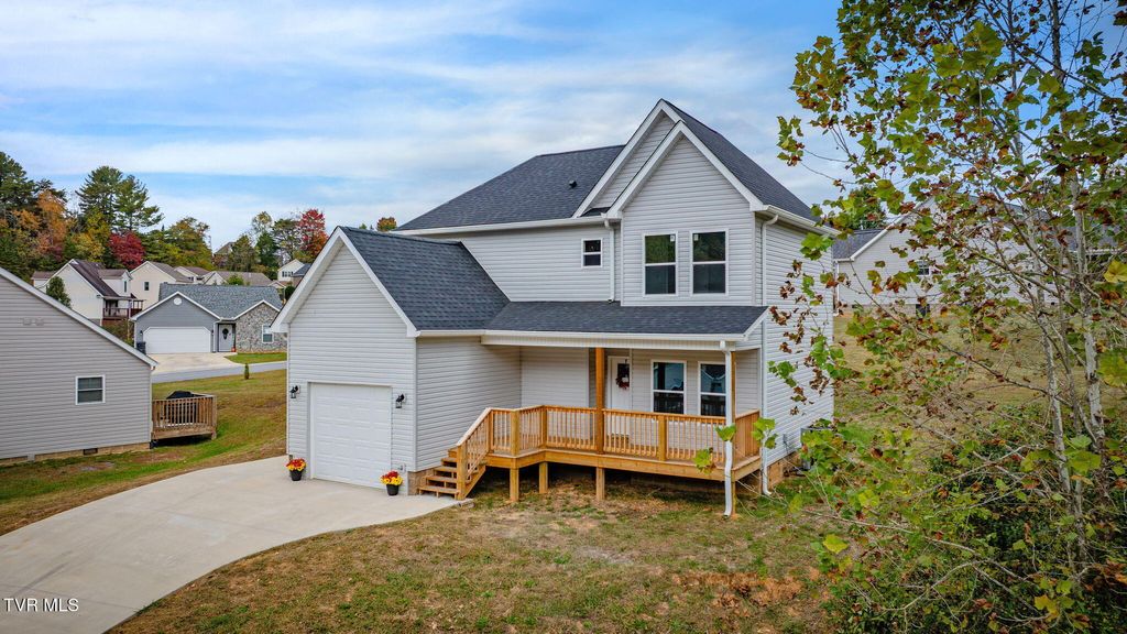 Photo of 215 Brighton Place, Bristol, TN 37620 (MLS # 9987420)