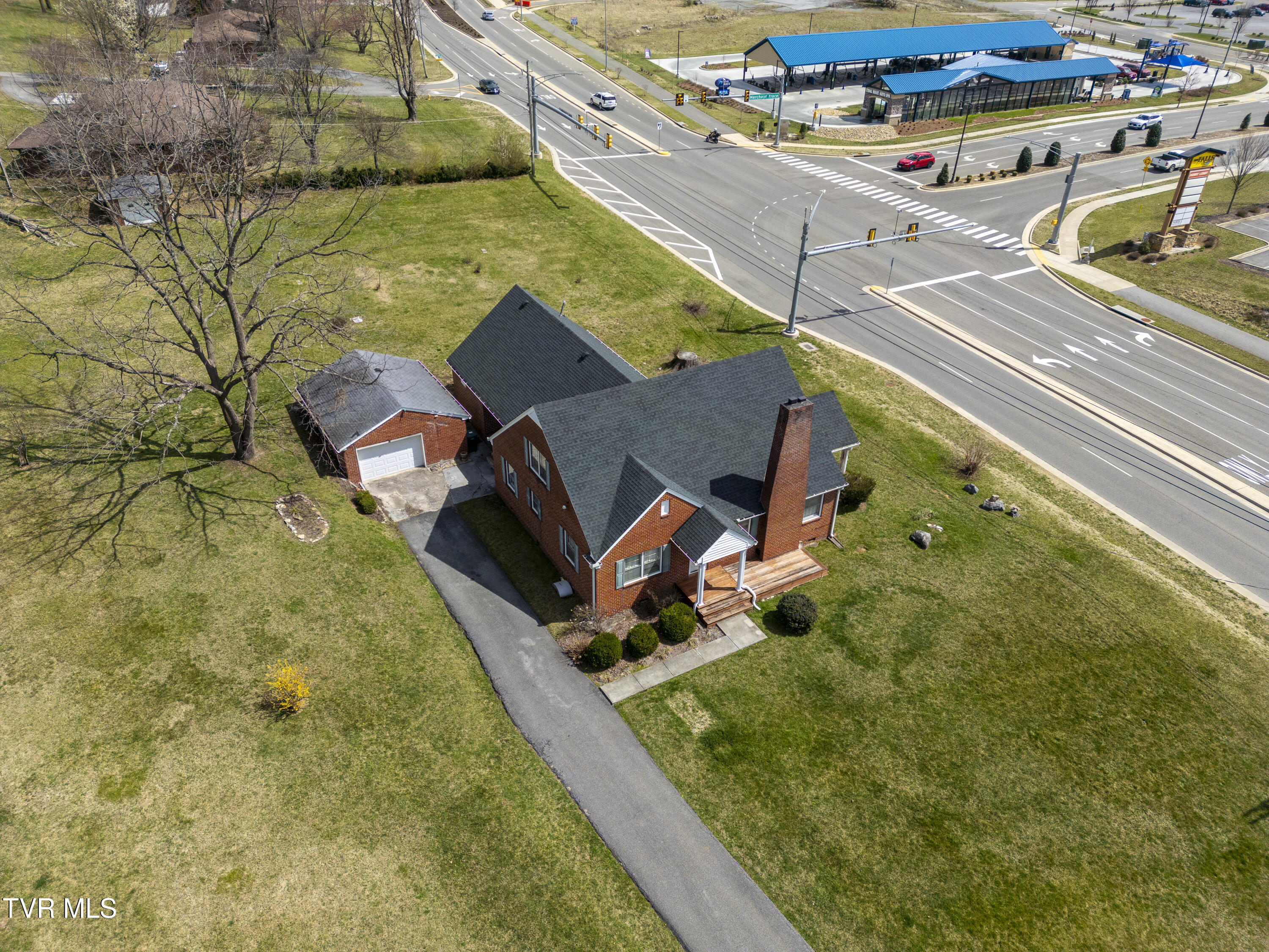 125 Rosewood Lane, Bristol, Virginia image 3
