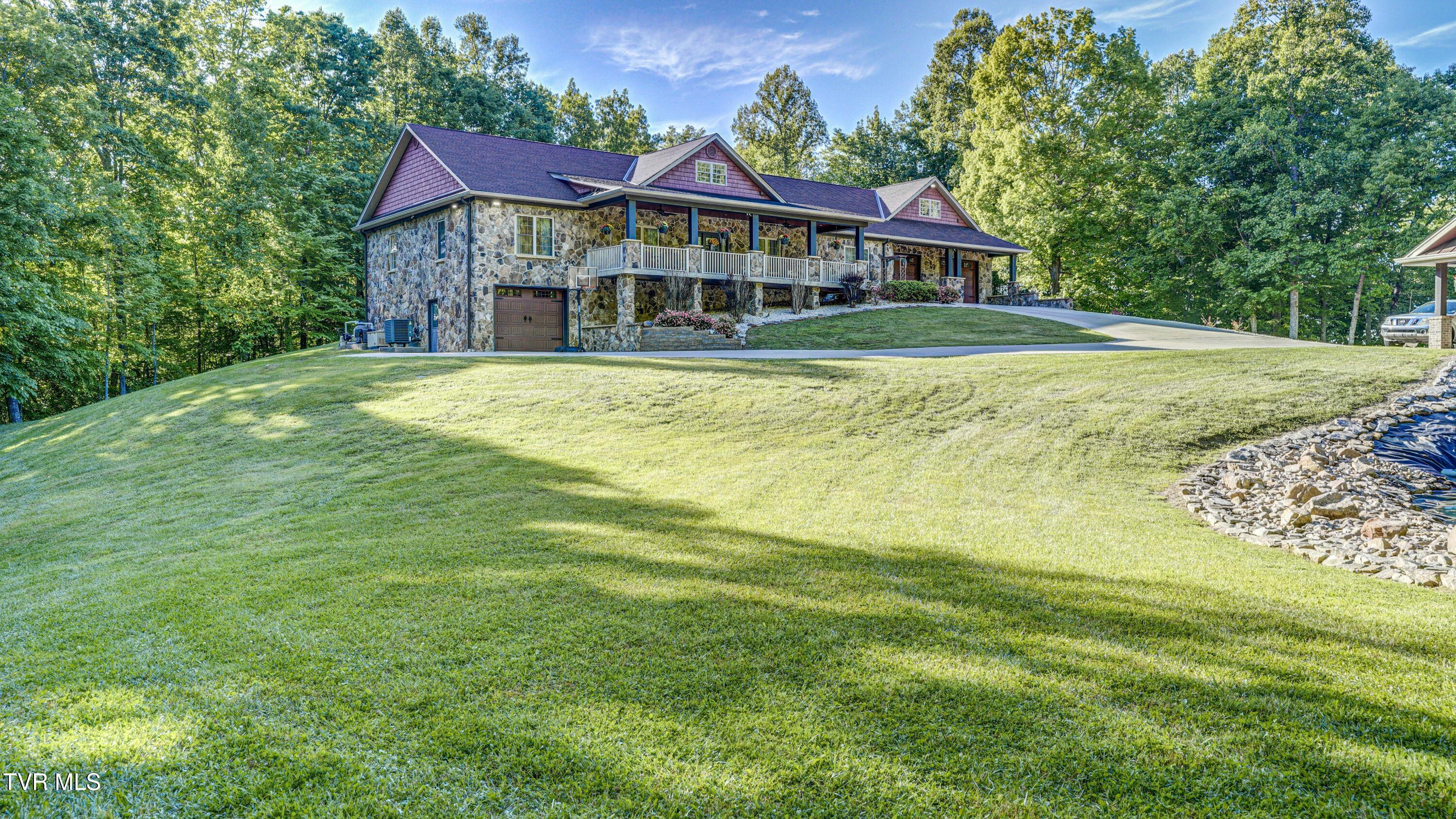 167 Tailwater Road