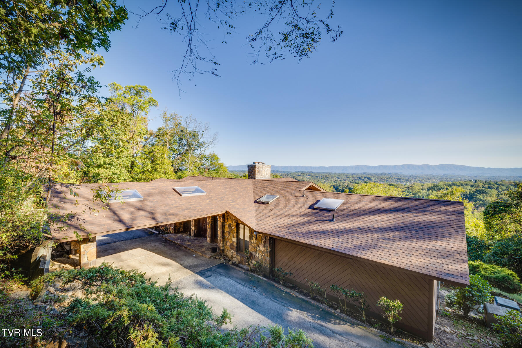 1734 Crockett Ridge Rdg, Bristol, Virginia image 3