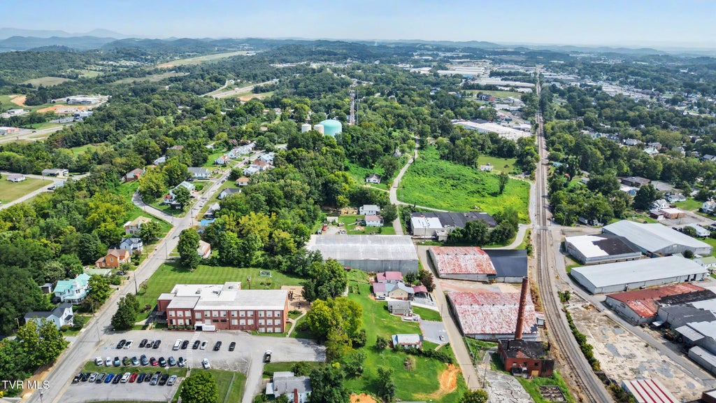 Photo of 237 Loretta Street, Greeneville, TN 37745 (MLS # 10000152)