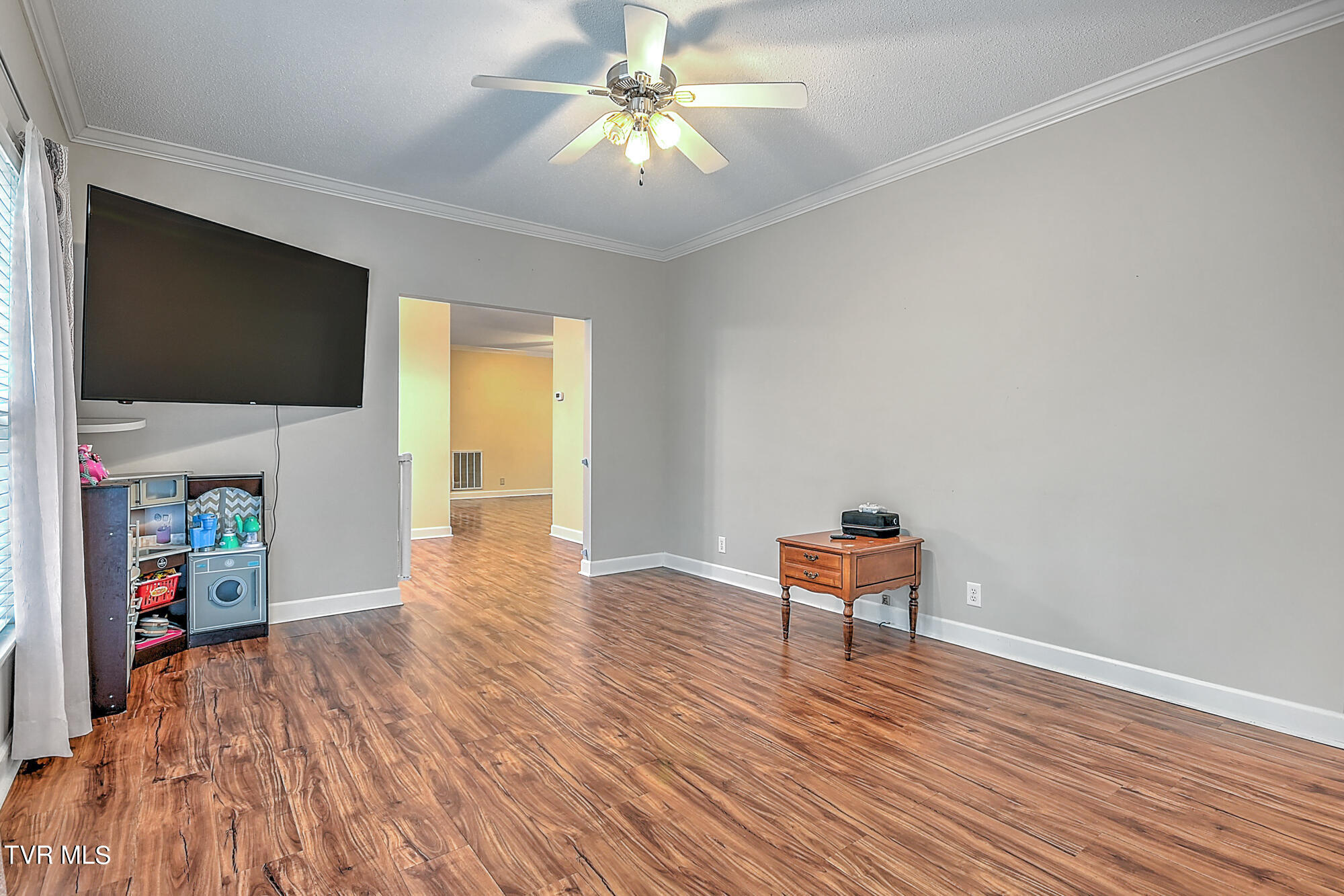 380 Moulton Greene Road, Fall Branch, Tennessee image 4