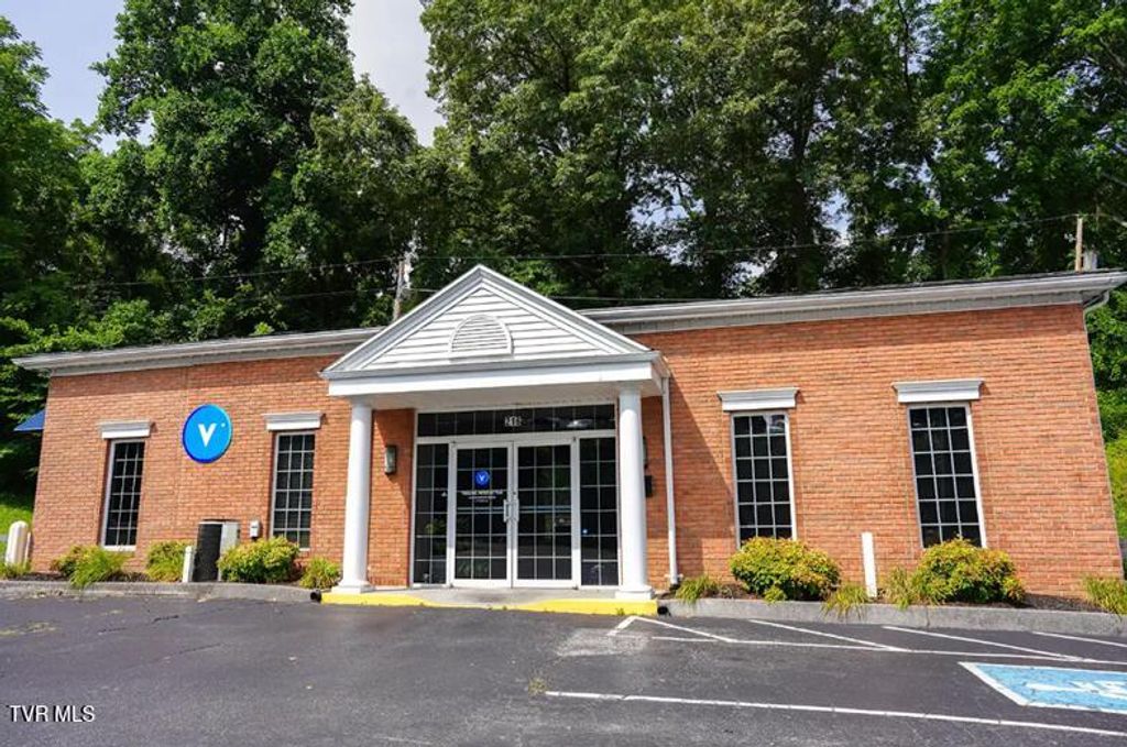 Photo of 216 Ravine Road, Kingsport, TN 37660 (MLS # 9993440)