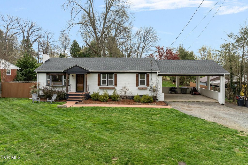 Photo of 533 Vance Drive Drive, Bristol, TN 37620 (MLS # 9993177)