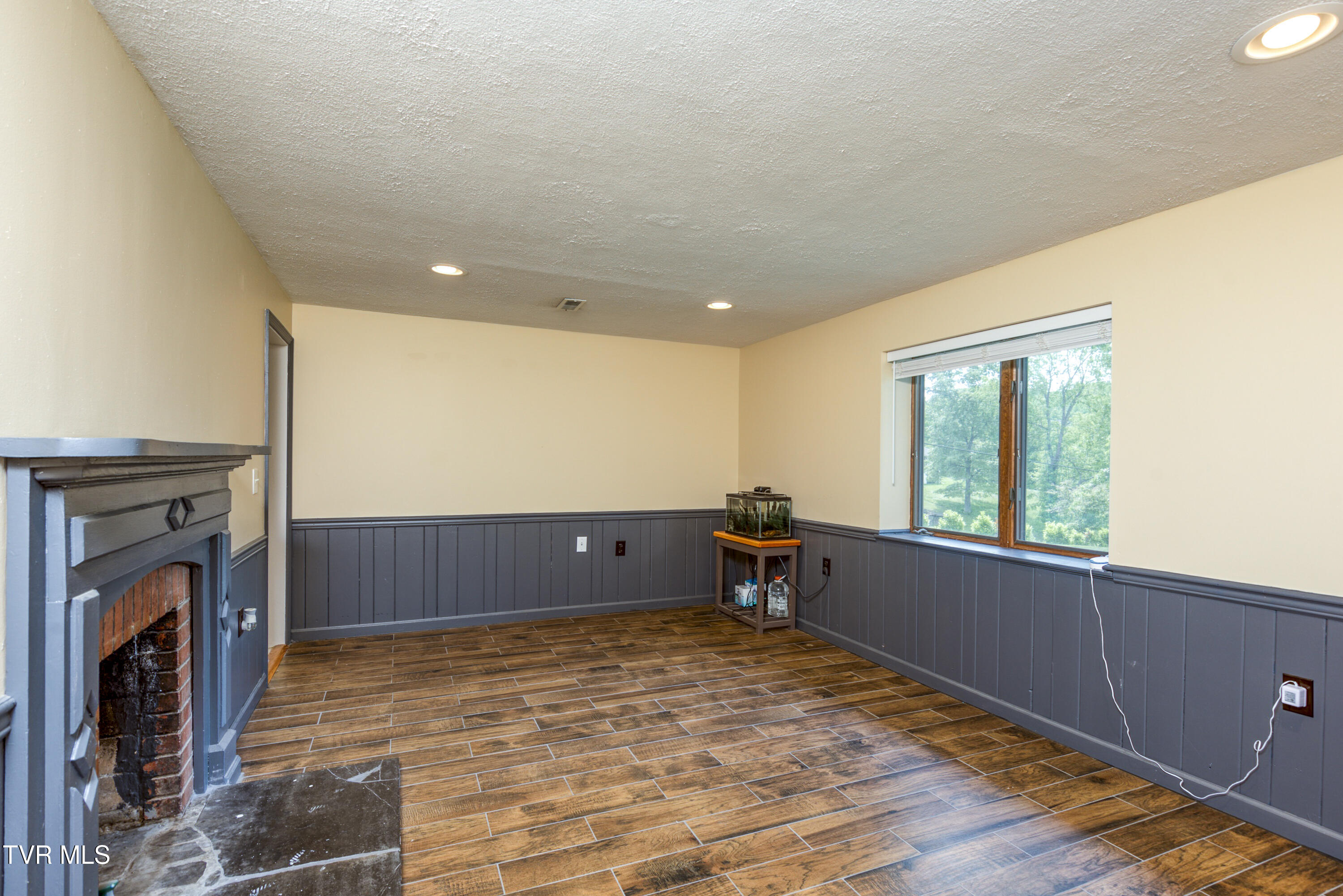255 Holly Mountain Lane, Bristol, Virginia image 20