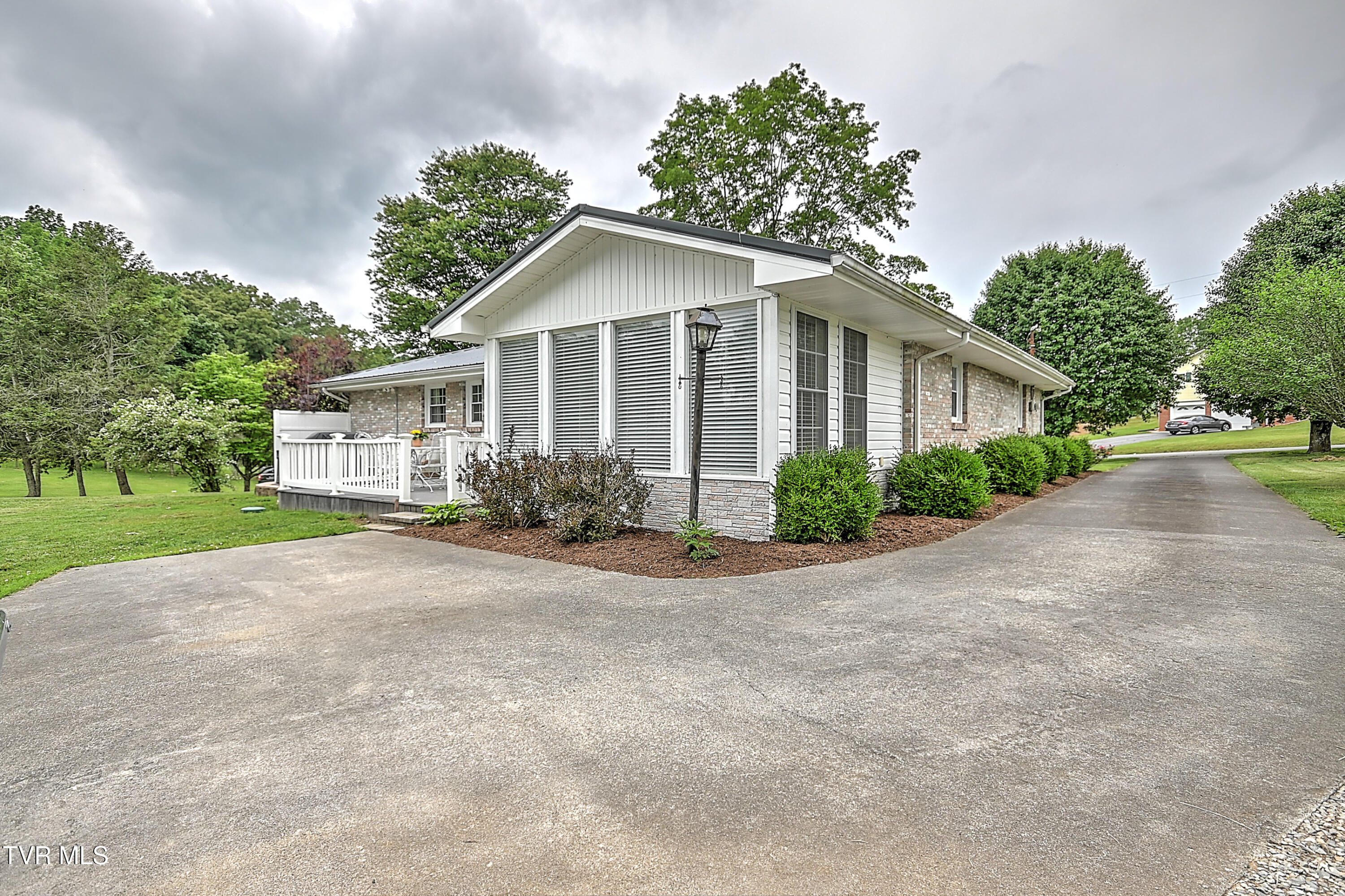 131 Circle Drive, Surgoinsville, Tennessee image 33