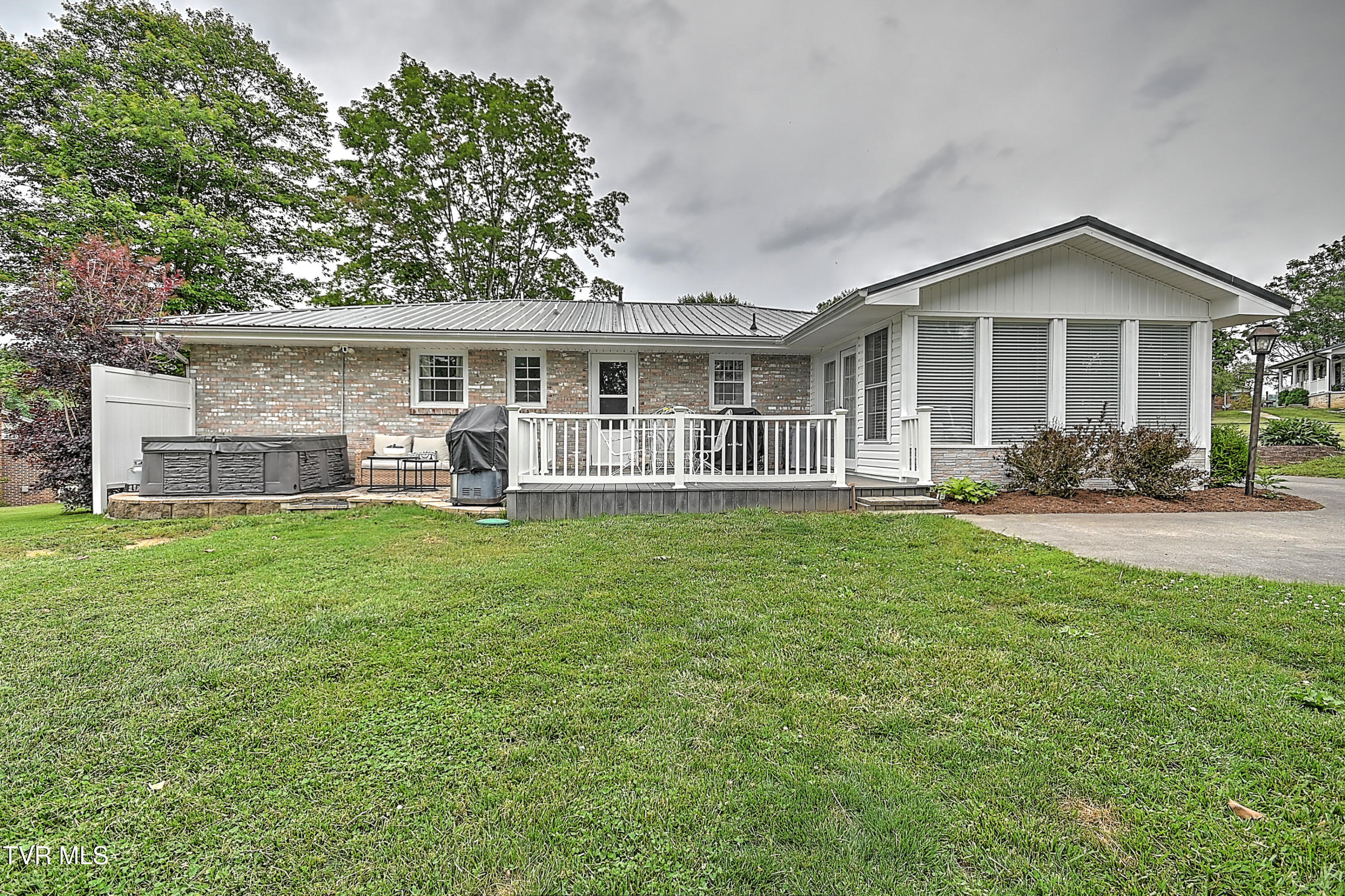 131 Circle Drive, Surgoinsville, Tennessee image 35