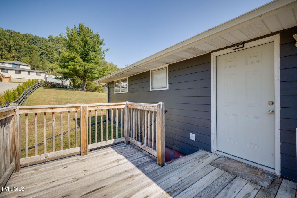 Photo of 3412 Glen Alpine Road, Kingsport, TN 37660 (MLS # 10001075)