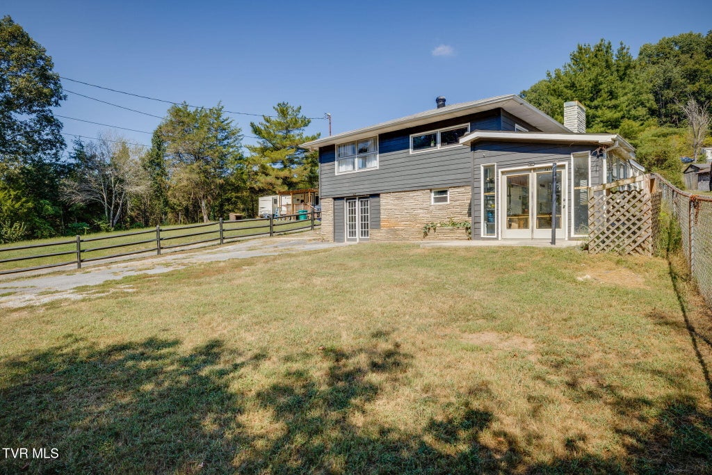 Photo of 3412 Glen Alpine Road, Kingsport, TN 37660 (MLS # 10001075)