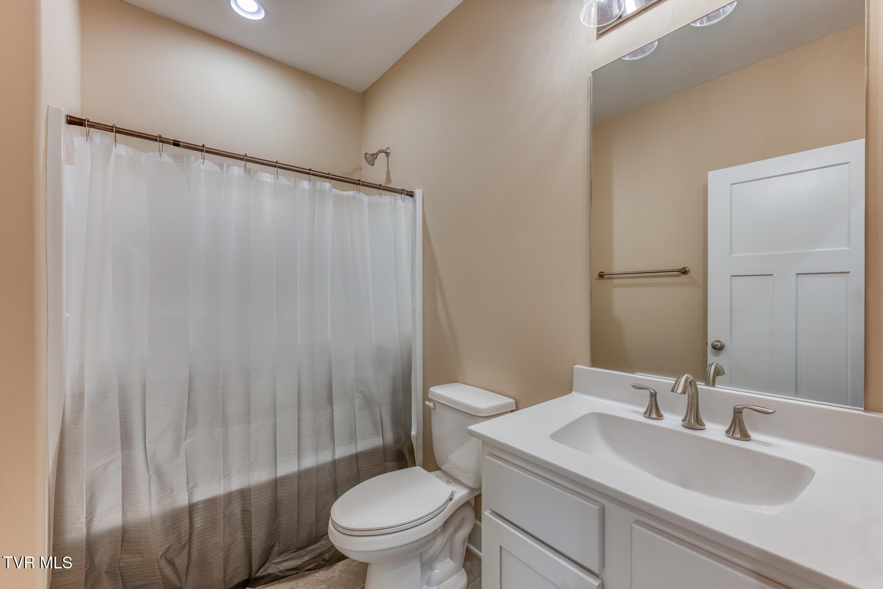 1447 Lemongrass Drive, Jonesborough, Tennessee image 14