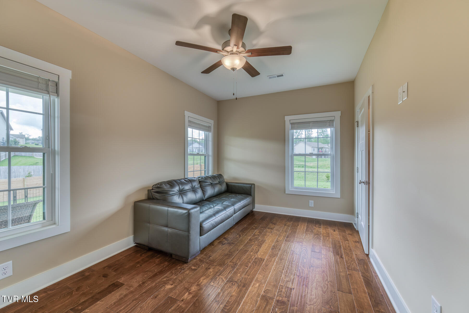 1447 Lemongrass Drive, Jonesborough, Tennessee image 15