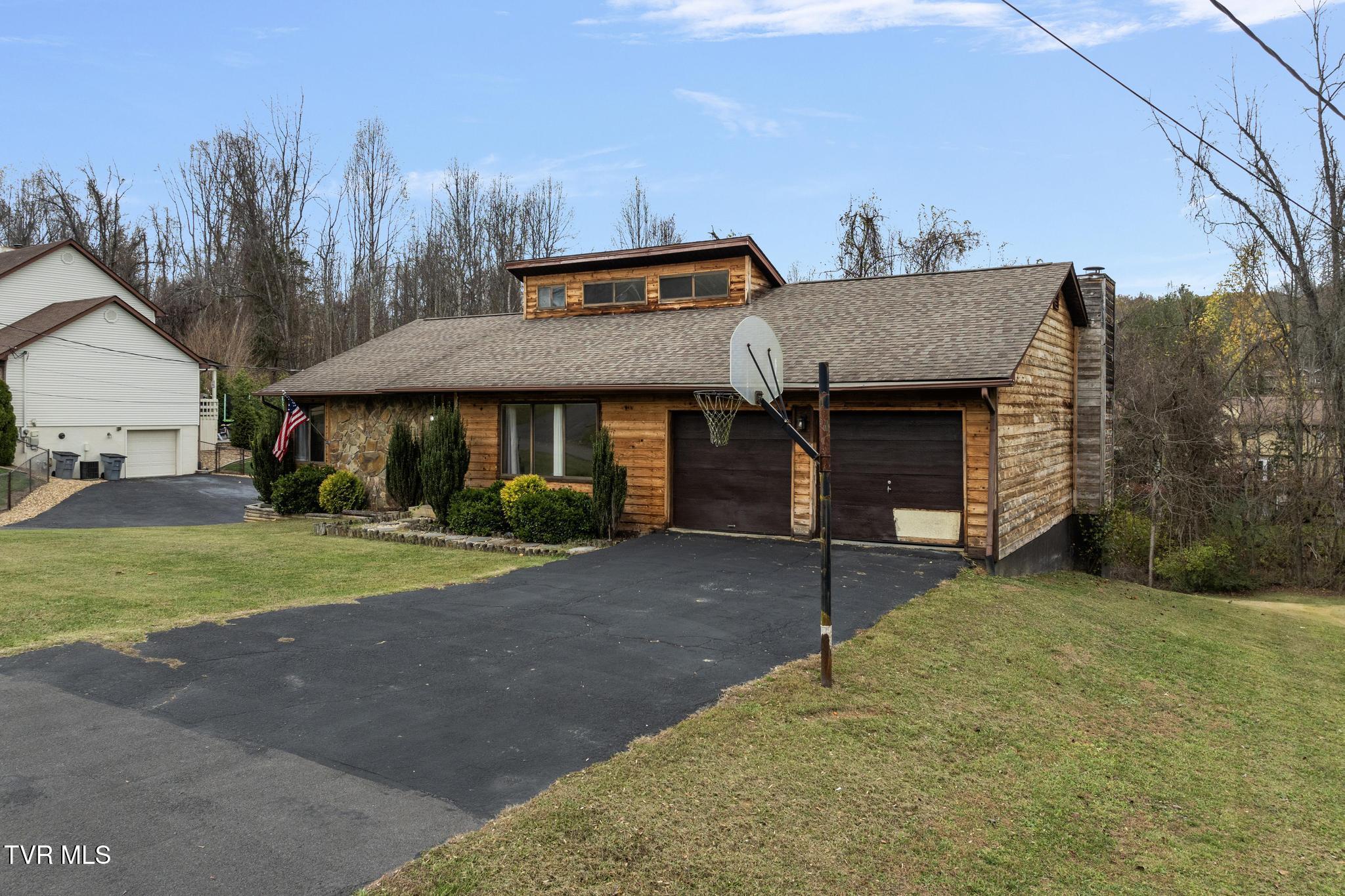 416 Crestfield Drive, Bristol, Tennessee image 4