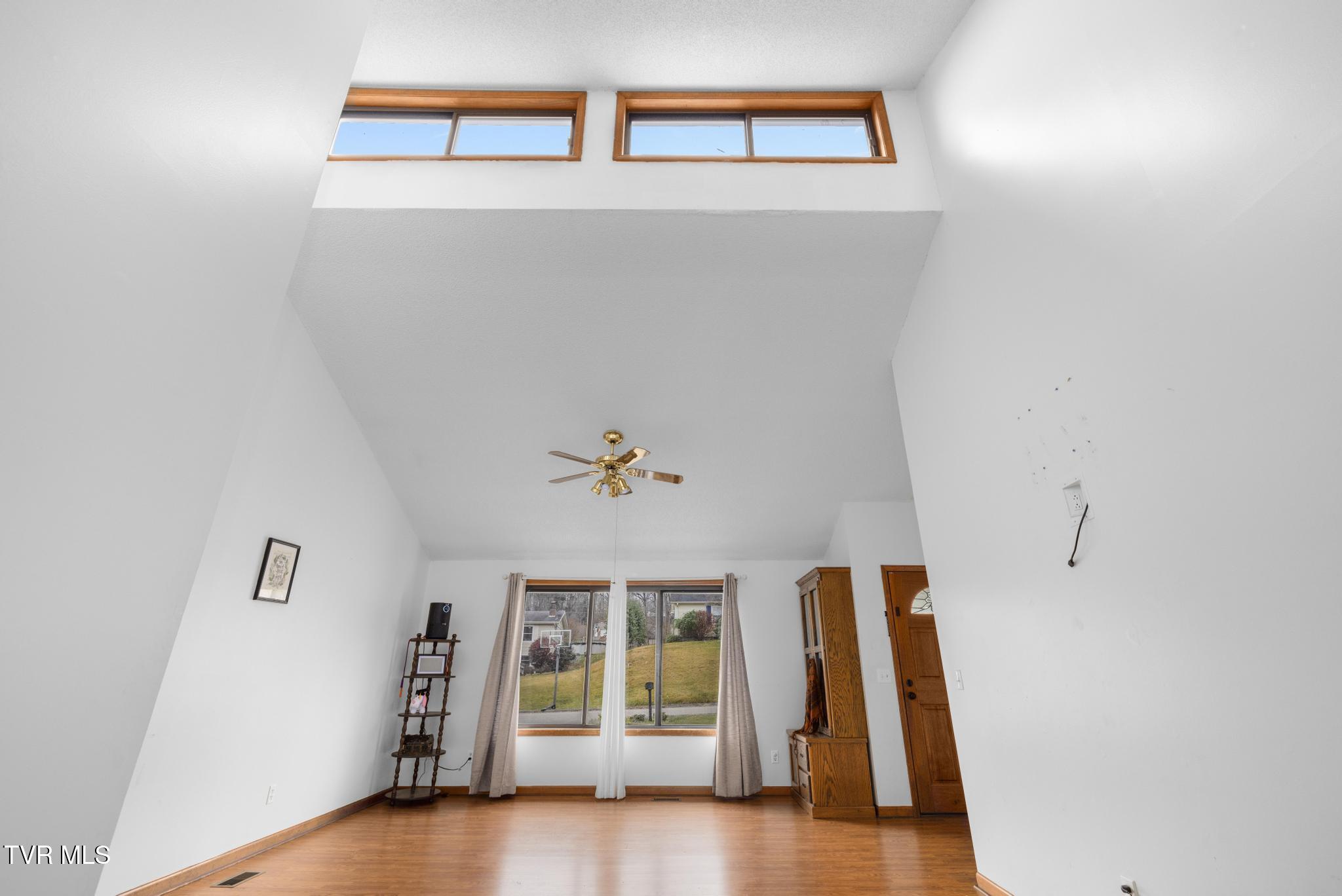 416 Crestfield Drive, Bristol, Tennessee image 10