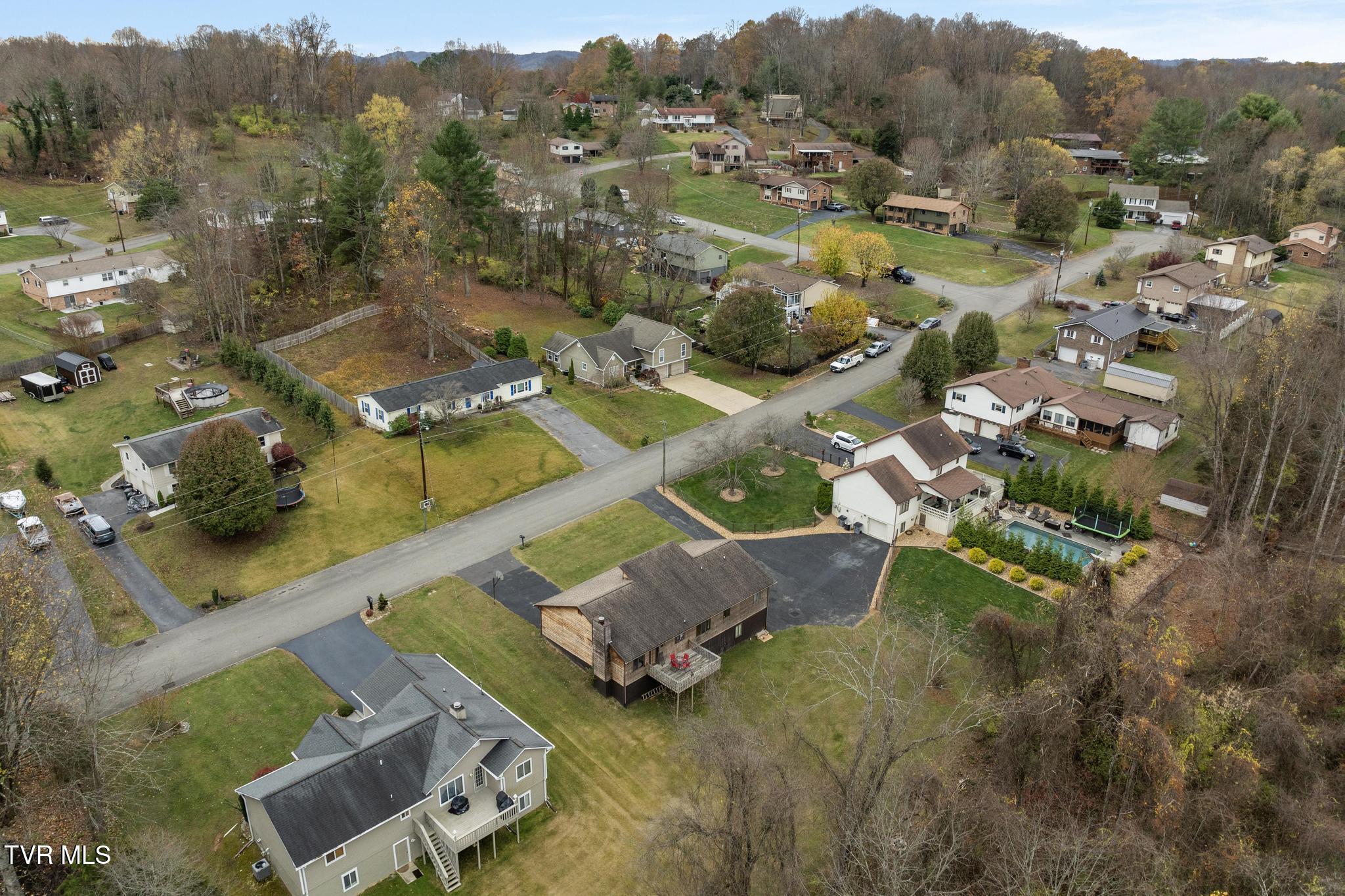 416 Crestfield Drive, Bristol, Tennessee image 41