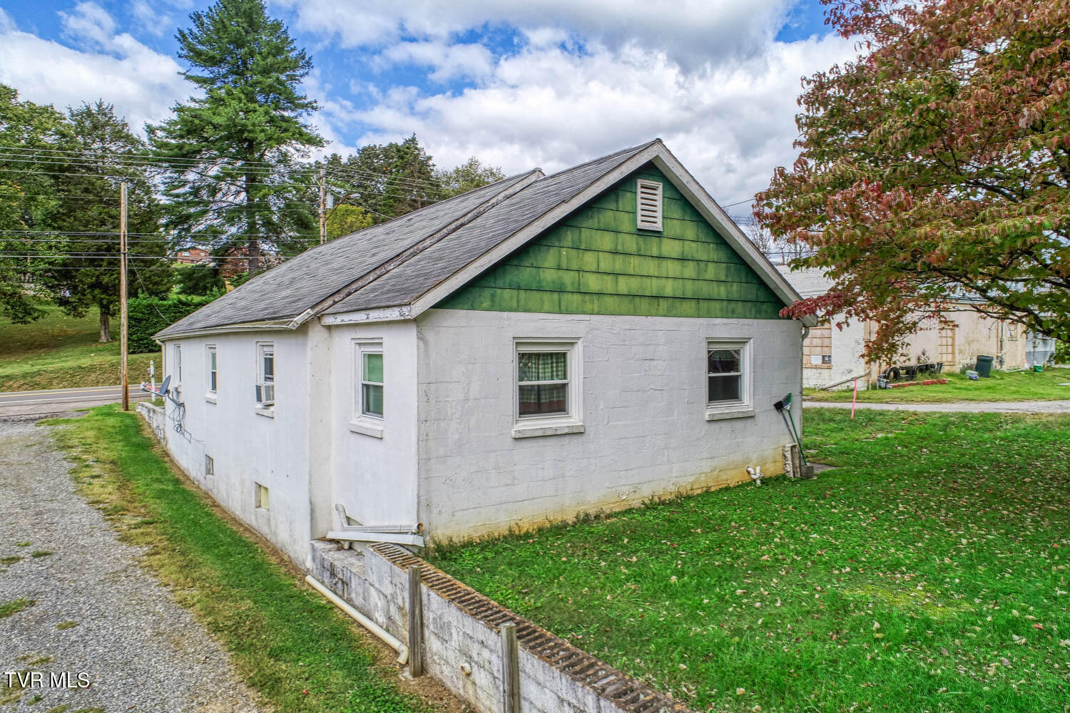 2114 Main Street, Surgoinsville, Tennessee image 9