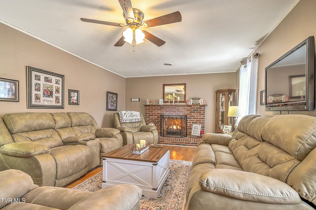 Photo of 215 Taylor Road, Blountville, TN 37617 (MLS # 9990952)