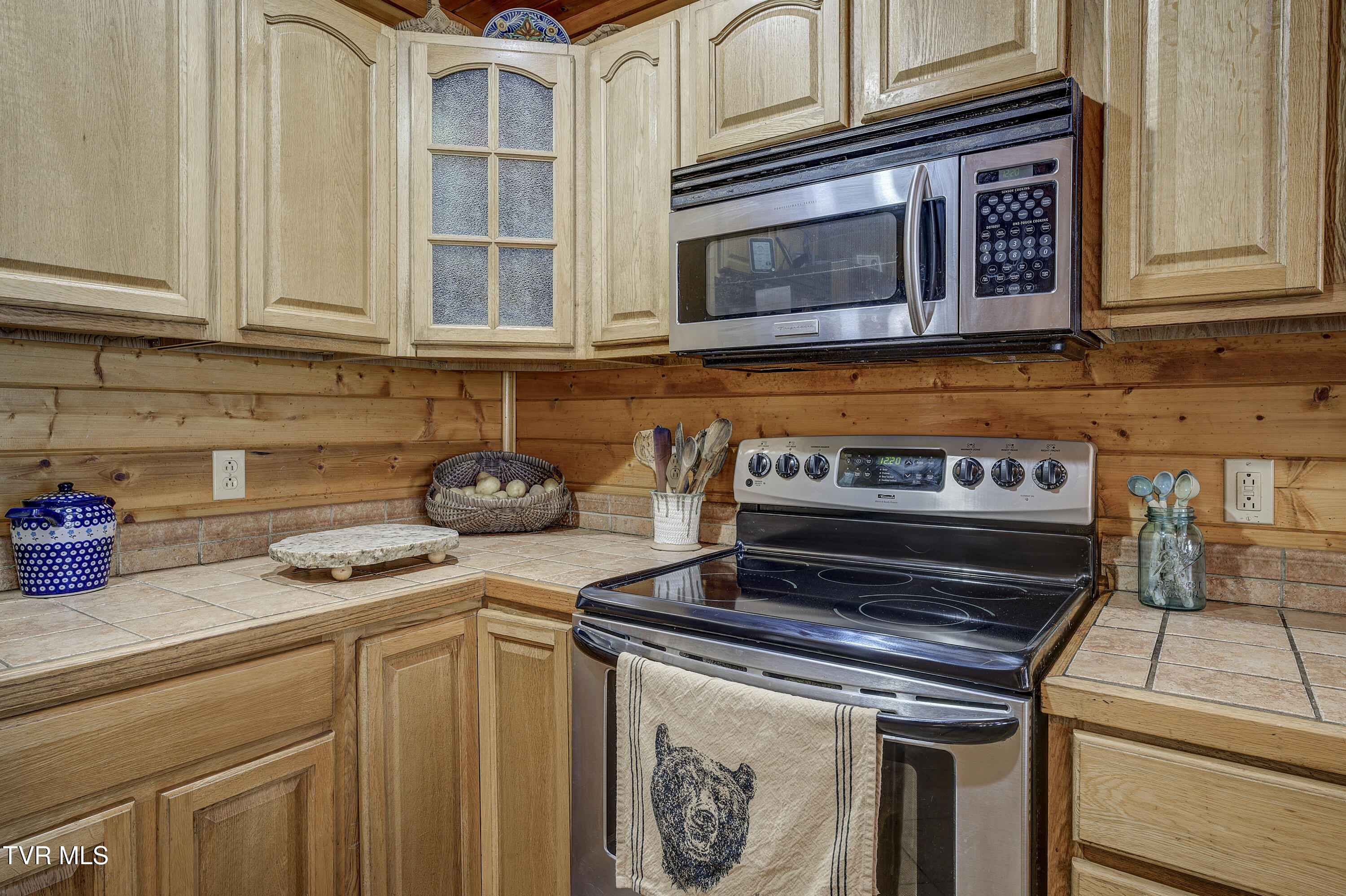 223 Black Bear Ridge, Roan Mountain, Tennessee image 12