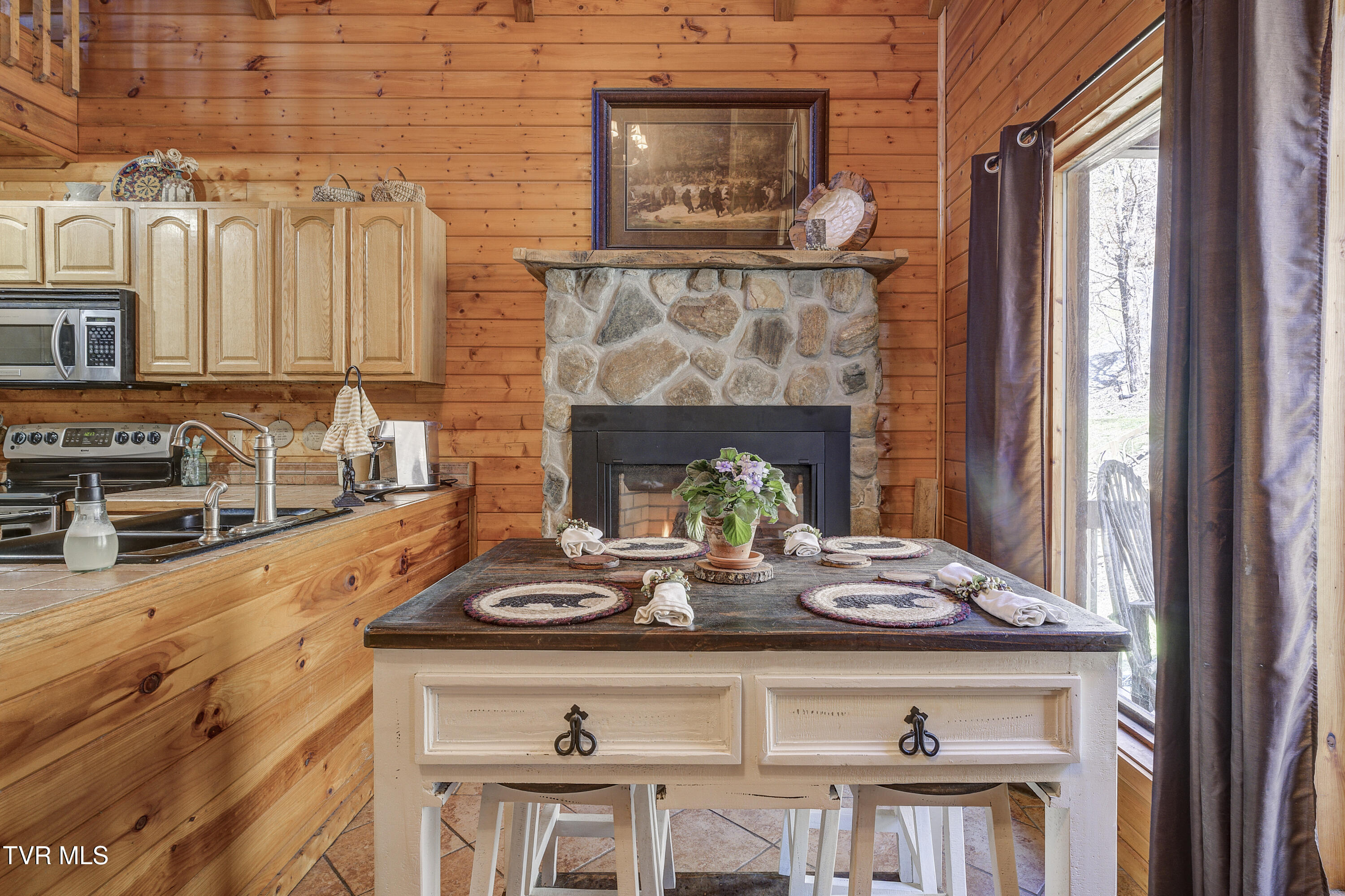 223 Black Bear Ridge, Roan Mountain, Tennessee image 10