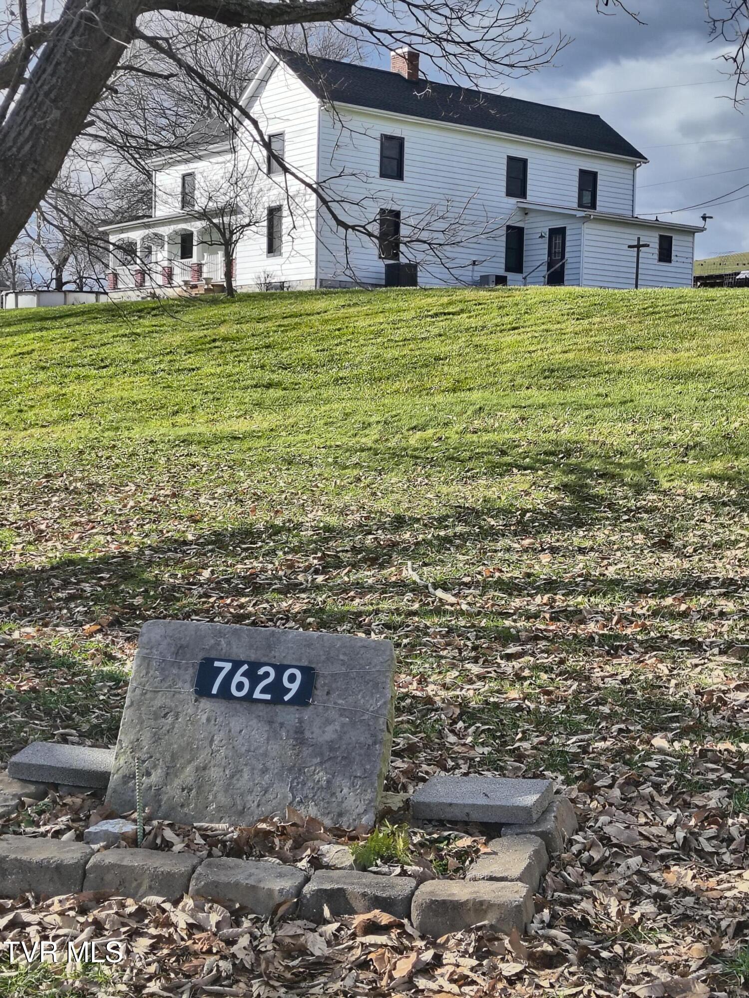 7629 Big Moccasin Road, Nickelsville, Virginia image 3