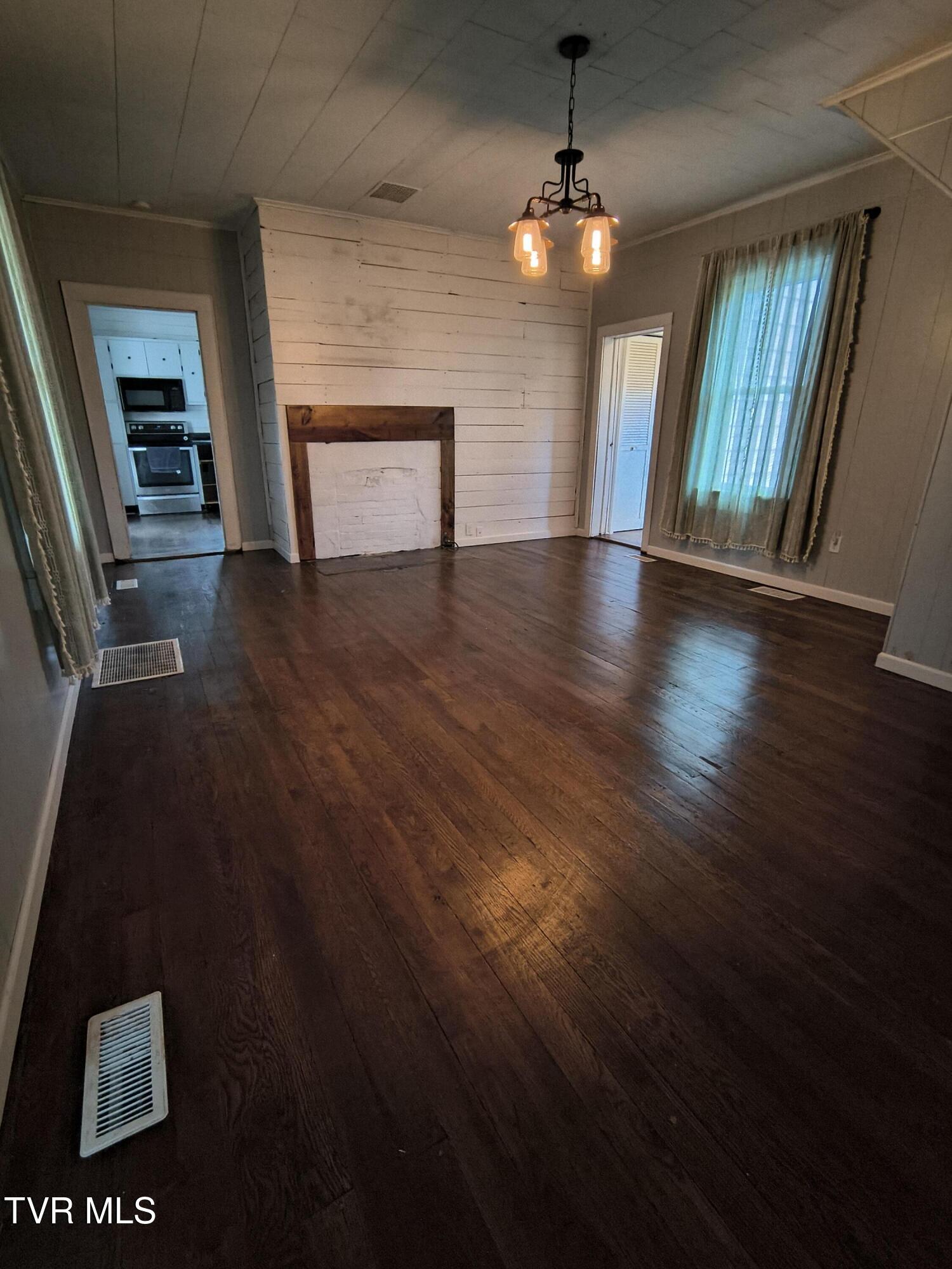 7629 Big Moccasin Road, Nickelsville, Virginia image 9