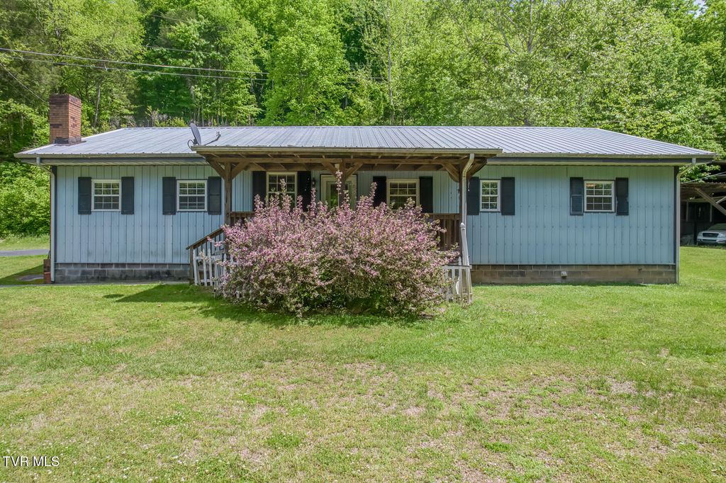 Photo of 231 Ollis Bowers Hill Road, Kingsport, TN 37664 (MLS # 9994764)