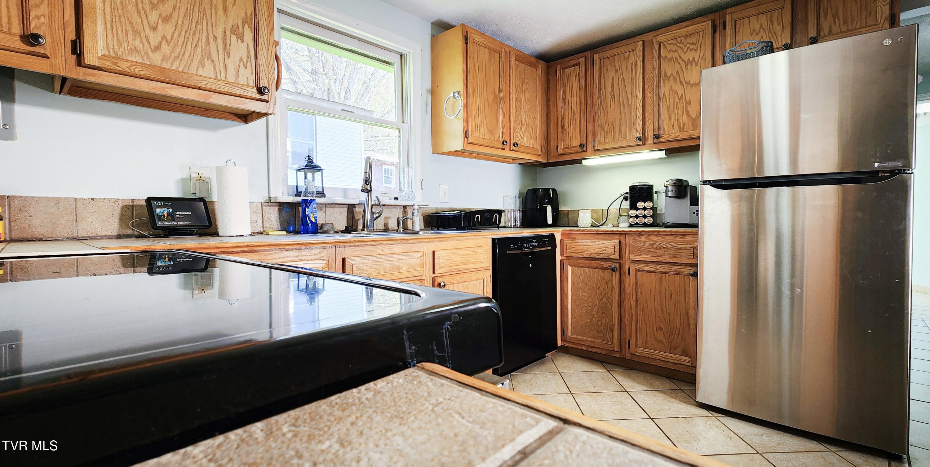 706 2nd Street, Damascus, Virginia image 8
