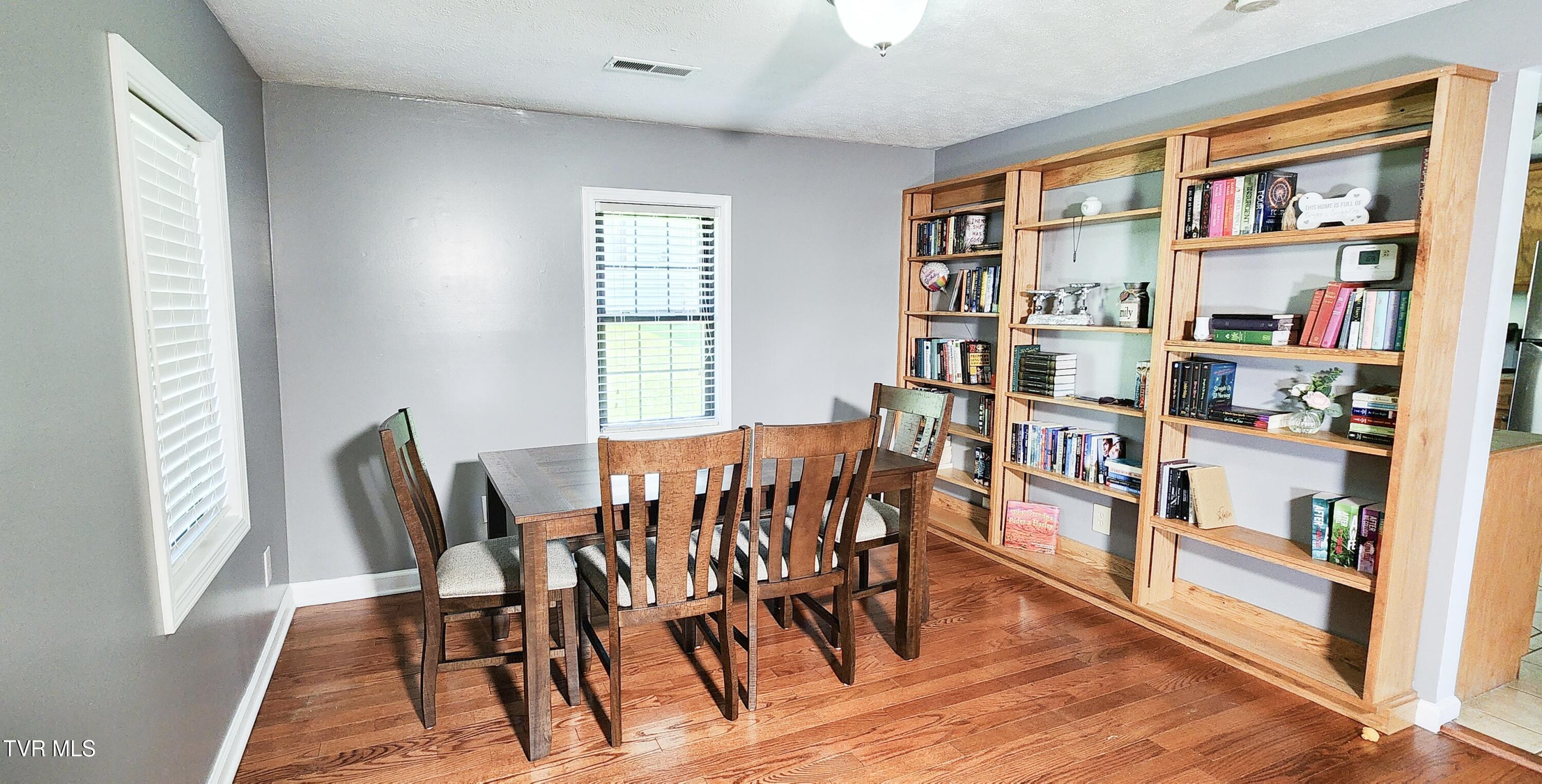 706 2nd Street, Damascus, Virginia image 6
