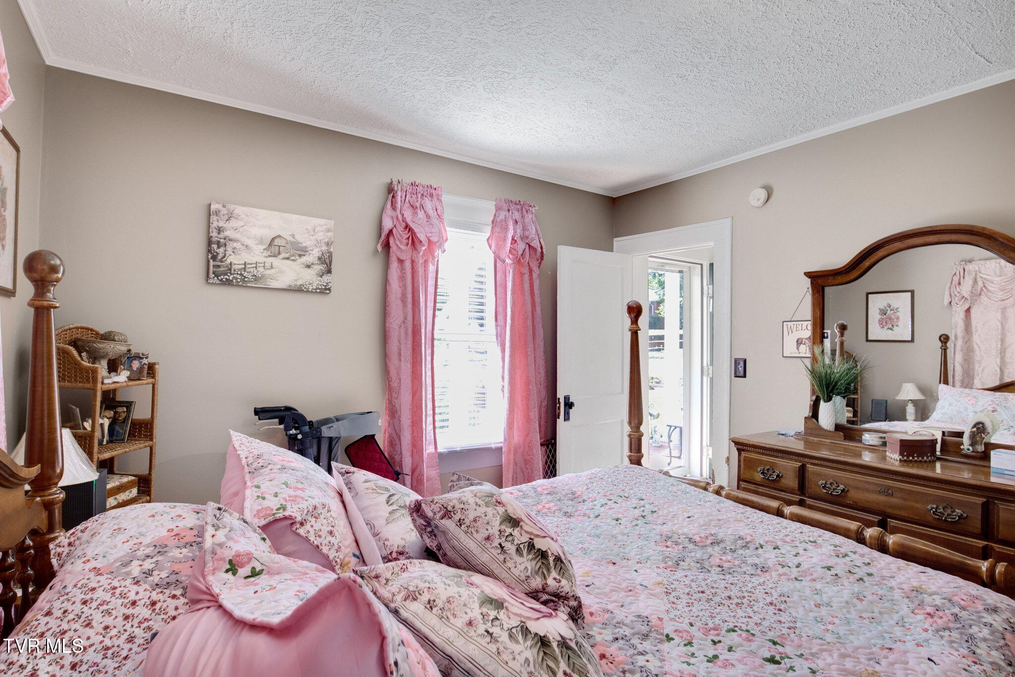311 Roan Street, Elizabethton, Tennessee image 13