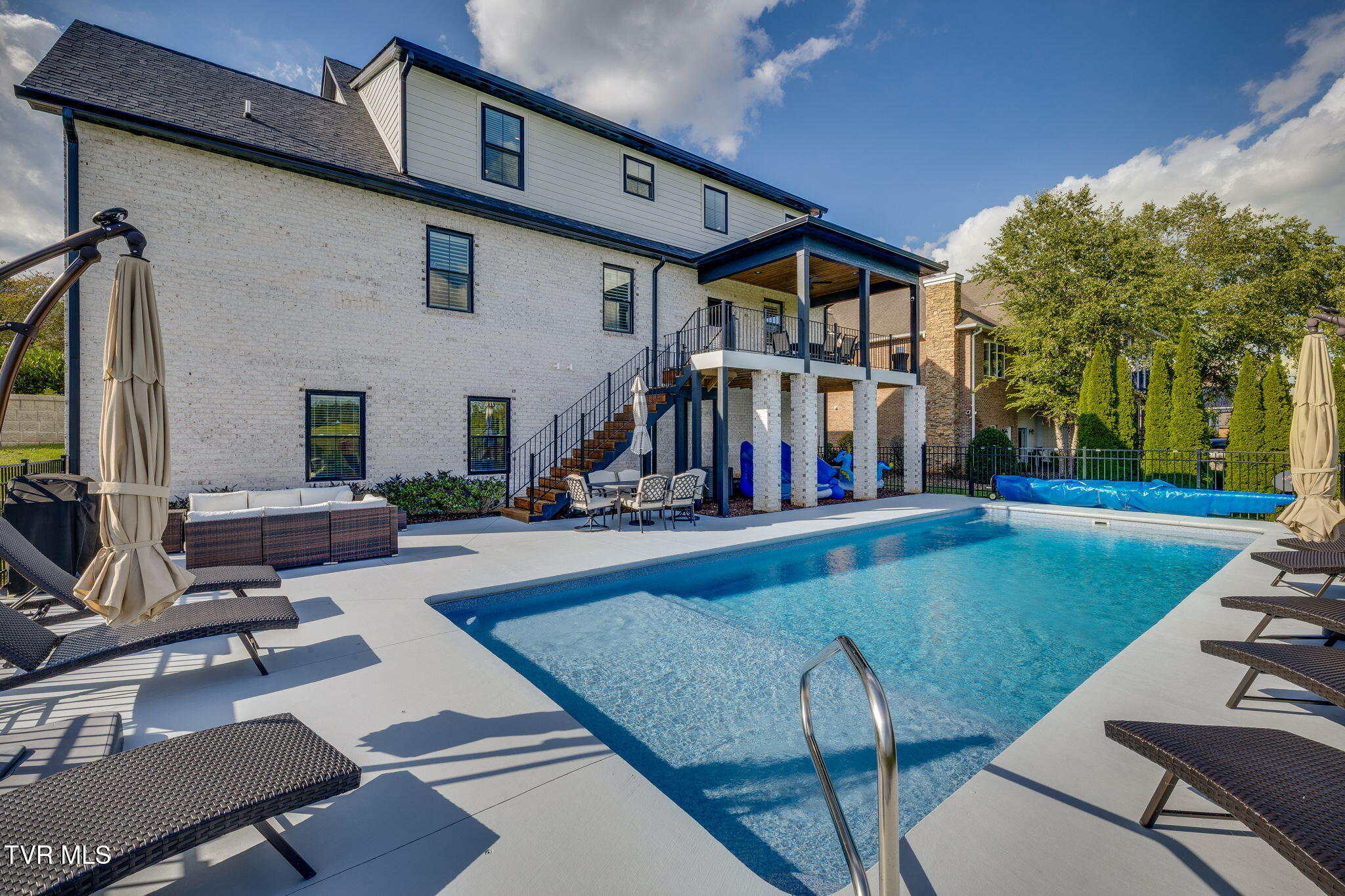 141 Laurel Ridge Drive