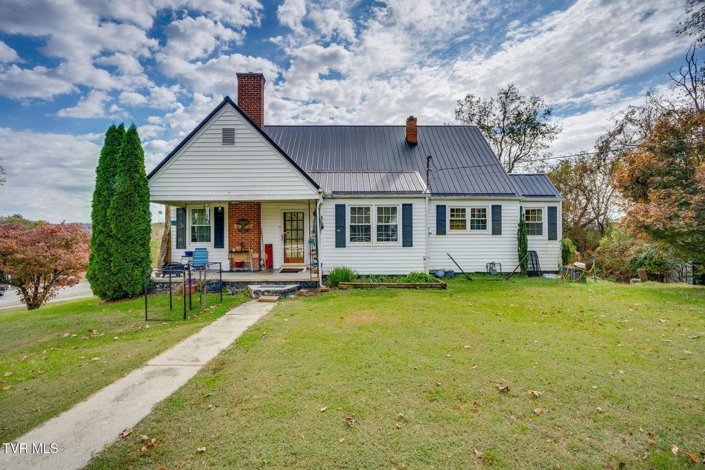 Photo of 111 Old Stage Road, Surgoinsville, TN 37873 (MLS # 9987517)