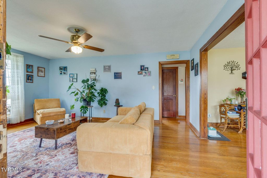 Photo of 111 Old Stage Road, Surgoinsville, TN 37873 (MLS # 9987517)