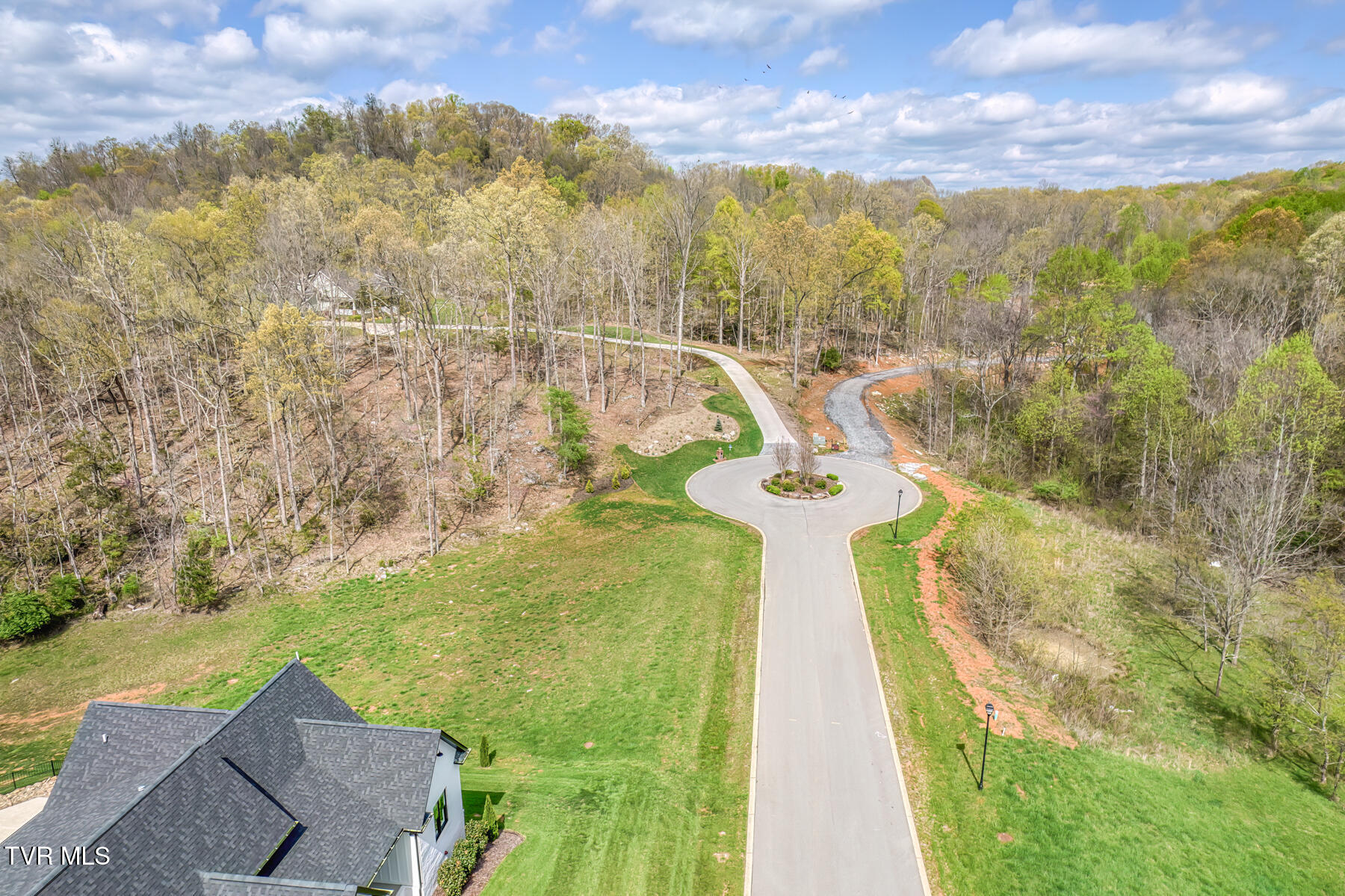2436 Duncans Retreat Drive, Johnson City, Tennessee image 7