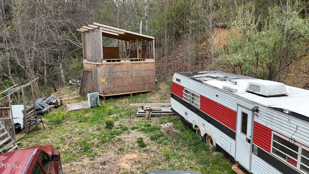 Photo of 719 Simerly Creek Road, Hampton, TN 37658 (MLS # 9993771)